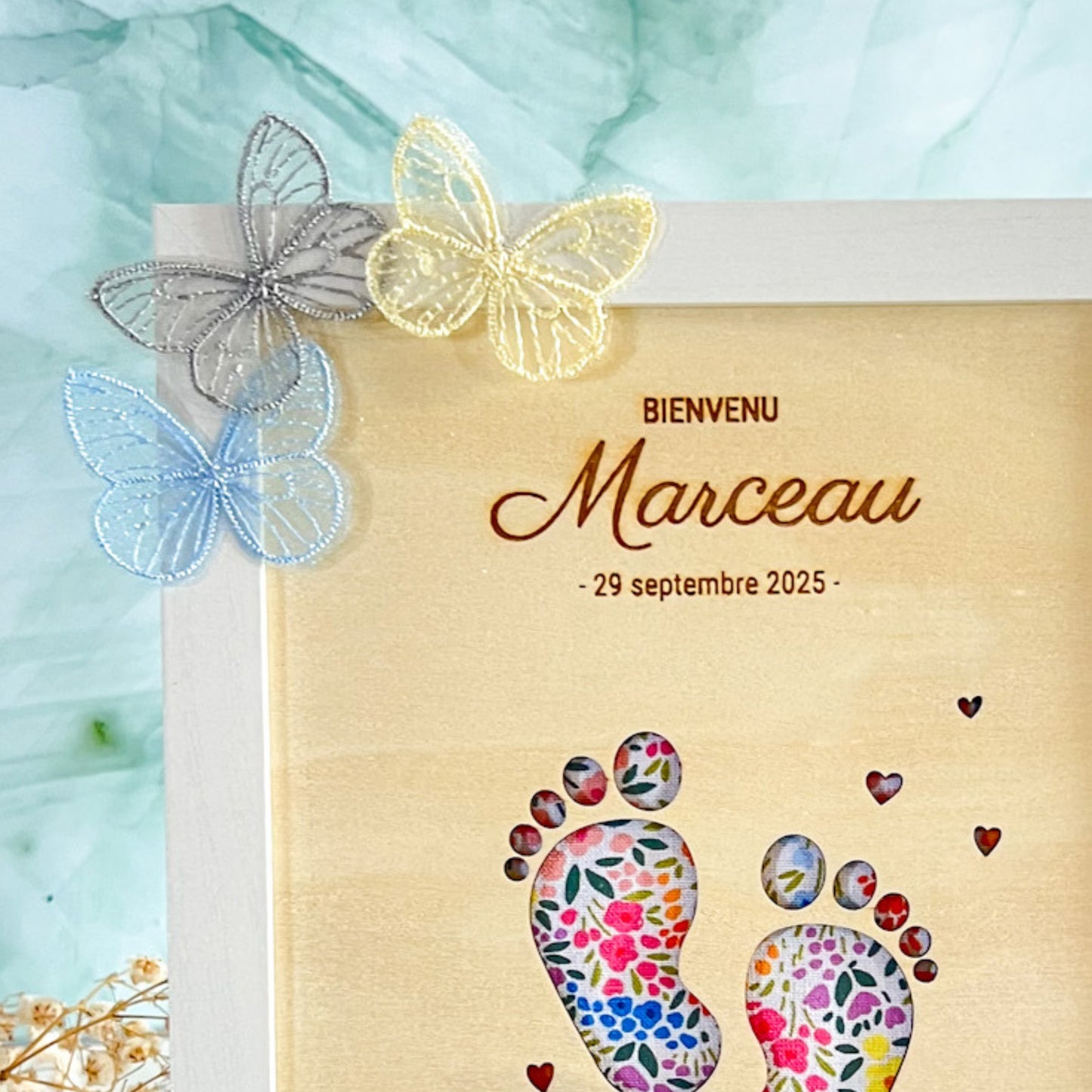 Cadre personnalisé bois et tissu – Naissance