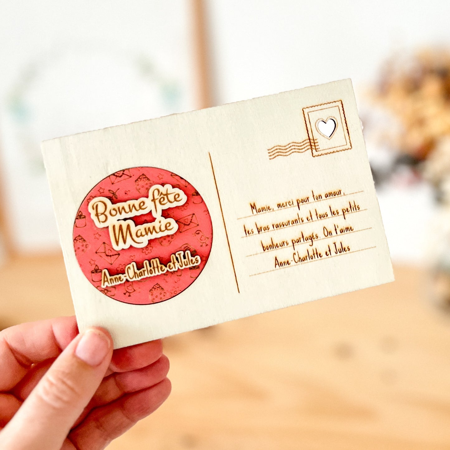 Carte postale en bois personnalisée – Magnet détachable