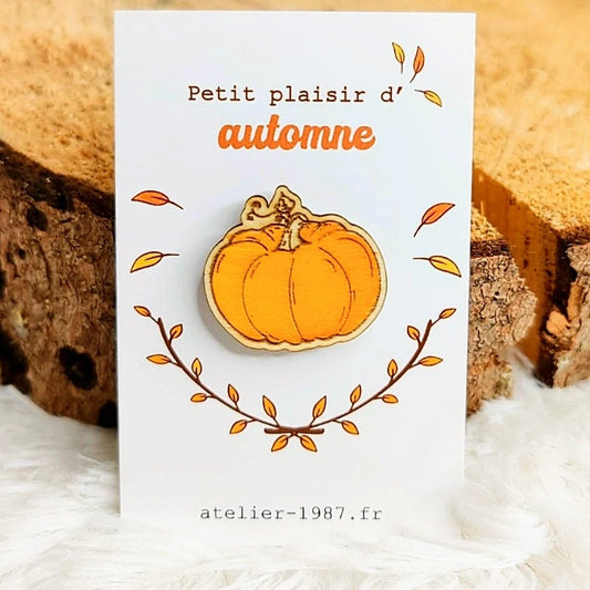 Pin's citrouille en bois